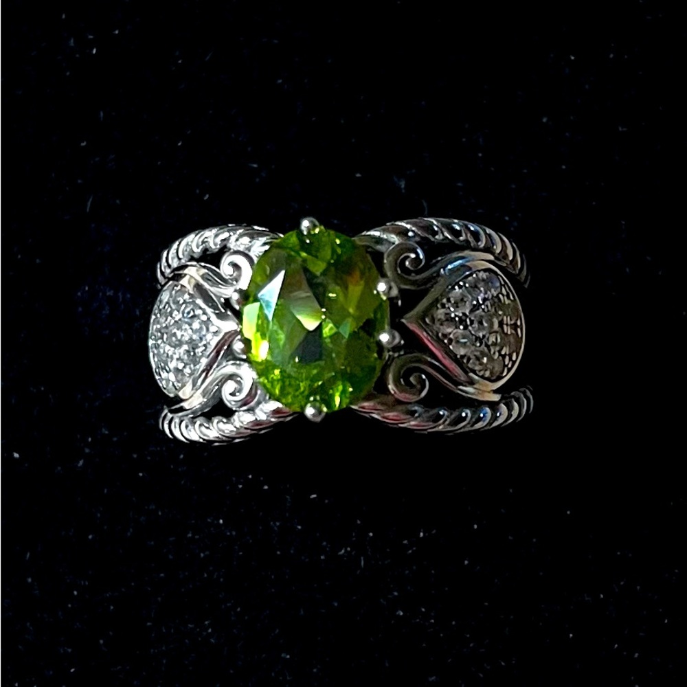 JTV Green Peridot Rhodium Over Sterling Silver Ring - Size: 6